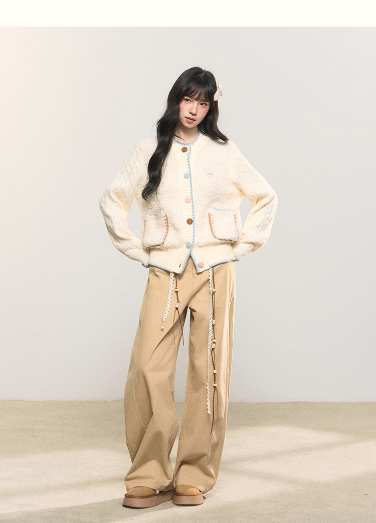 UMOUMO Retro style heart embroidered wide leg pants, cute and cool wide leg casual pants with one strap pocket.
