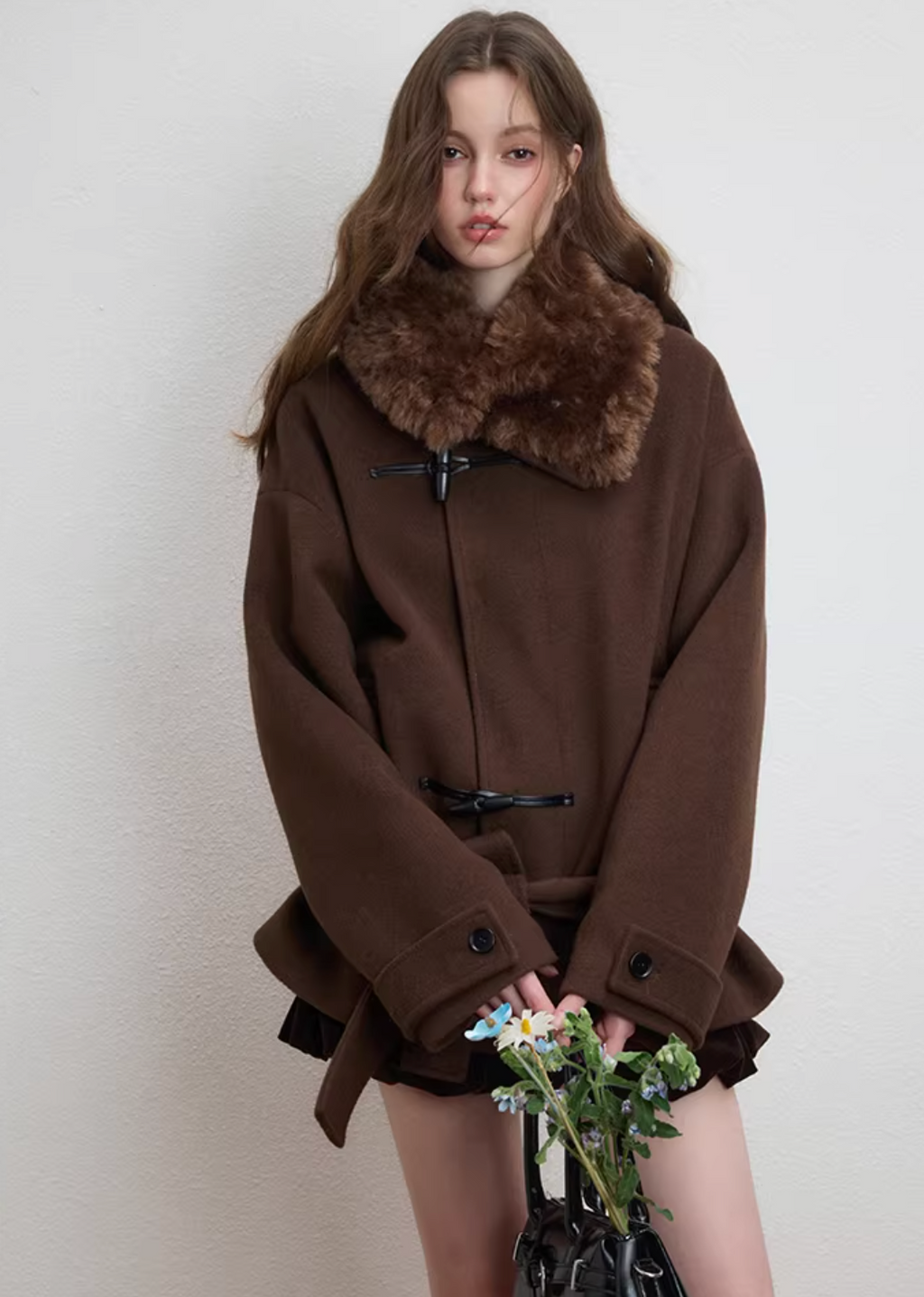 LUAMOSS Loose-fitting jacket, made from Luamoss wool blend, with belt and warm fur-lined collar.