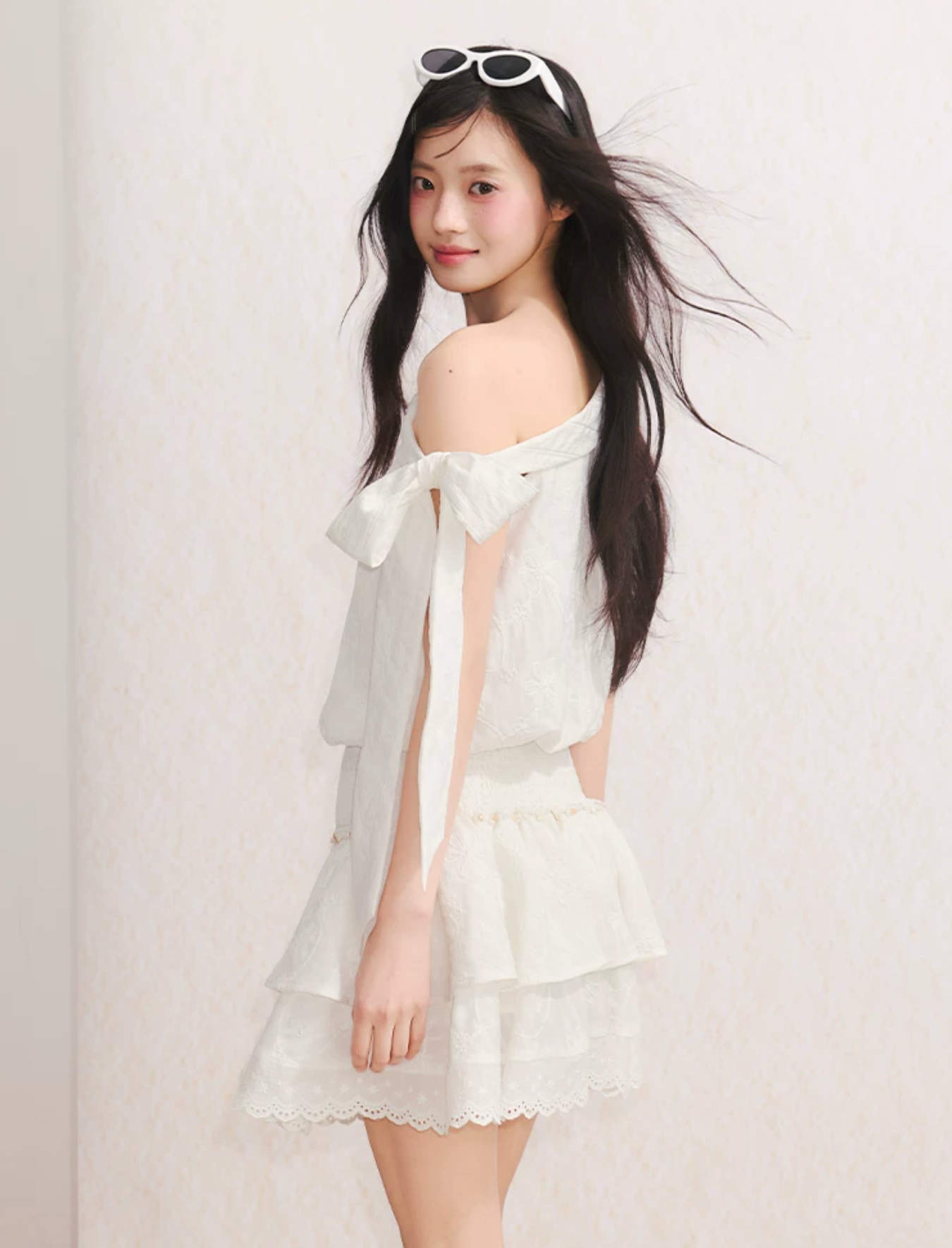 UMOUMO Sweet summer dress for girls, off-shoulder, pleated, floral pattern, butterfly waist.