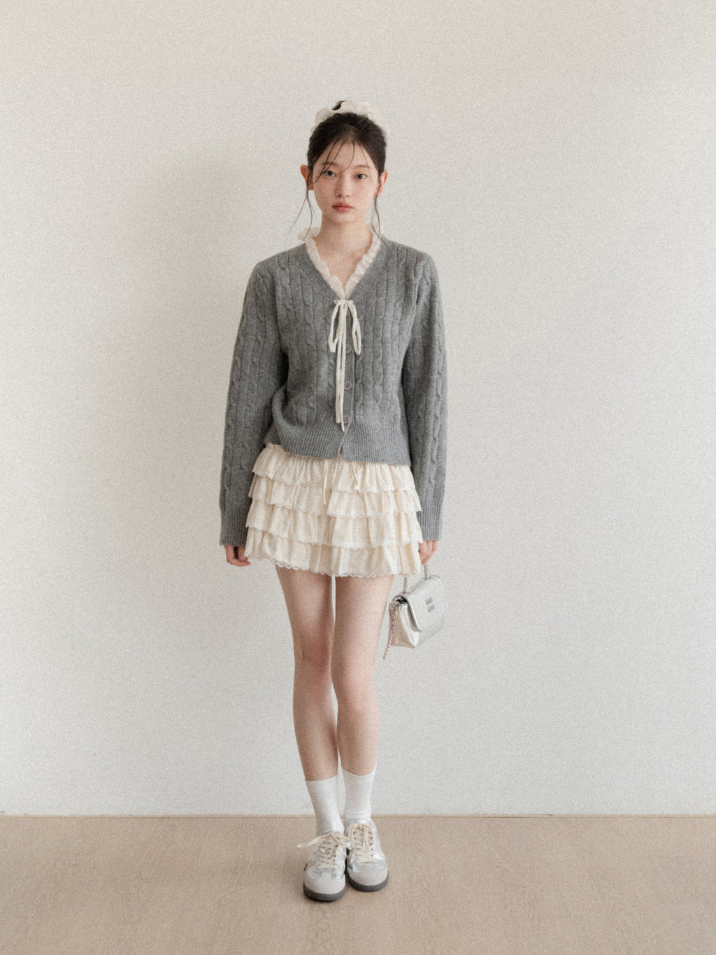 CANTONSTORY New winter style sweet apricot high-waisted midi dress for women, tight-fitting A-line dress, short skirt