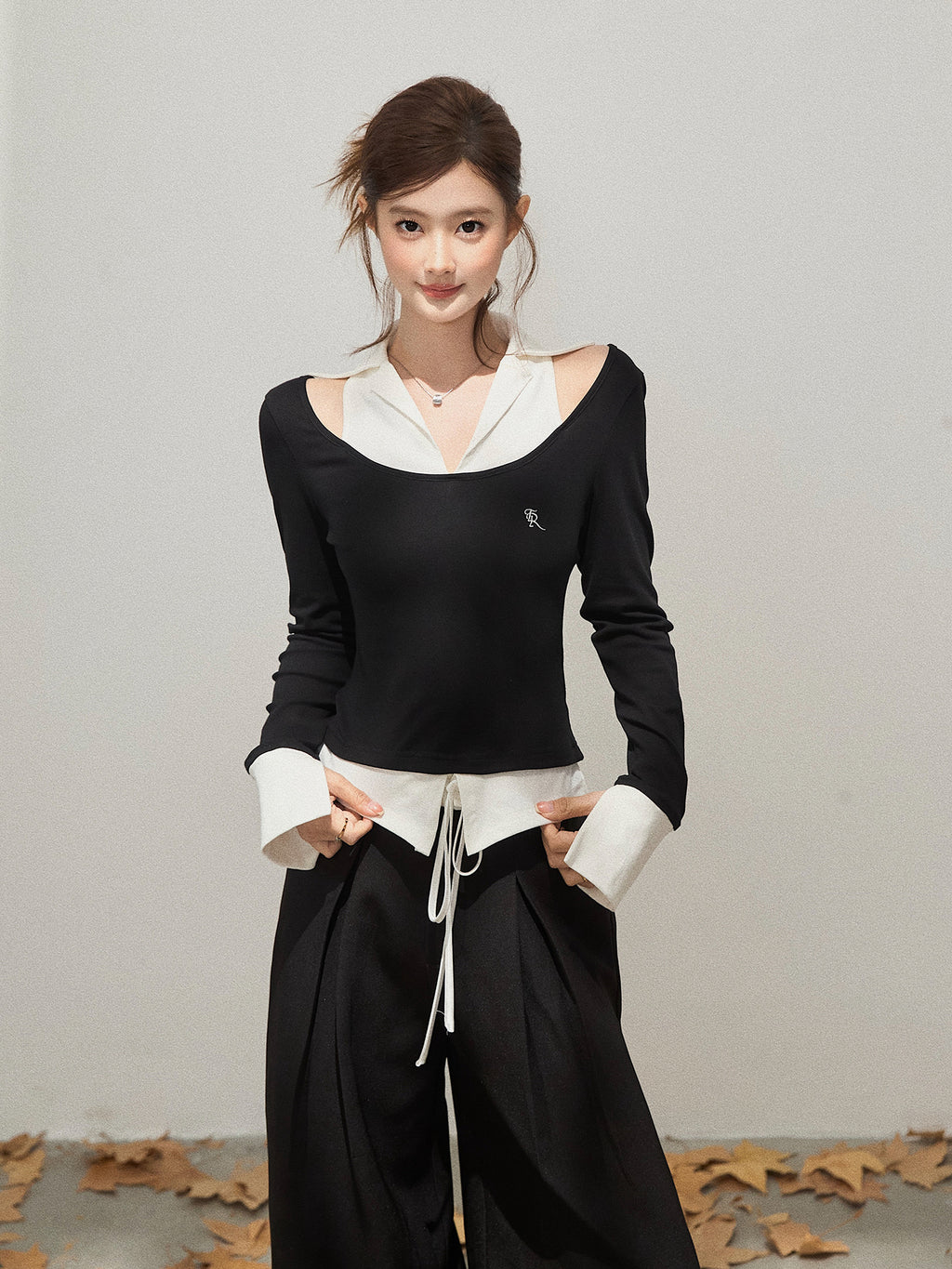 Women's Fall Design Two-Piece Tight Long Sleeve T-Shirt, Slim Waist and Easy to Match Therous