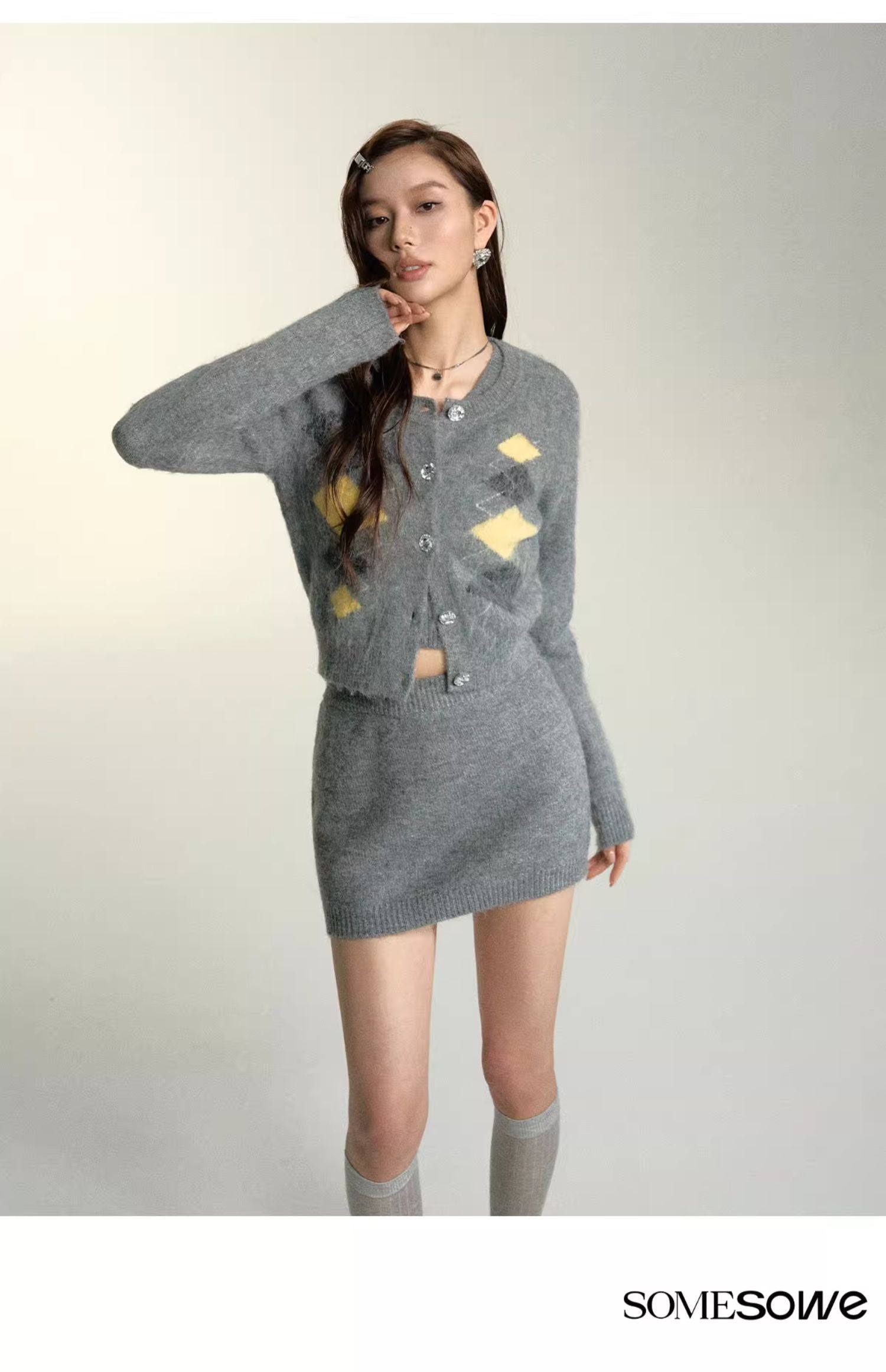 SOMESOWE Diamond Quartz Knitted Sweater
