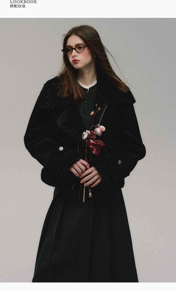 OAKMOO Eco-Friendly Striped Corduroy Coat "Tea and Orange Blossom" - Autumn/Winter Short Coat with Fashion Design (Sale)