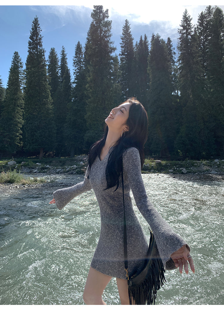 MULVAN MULVAN Women's Sexy V-Neck Sweater Dress, Fall/Winter, Slim Fit, Waistband, Bodycon Mini Skirt