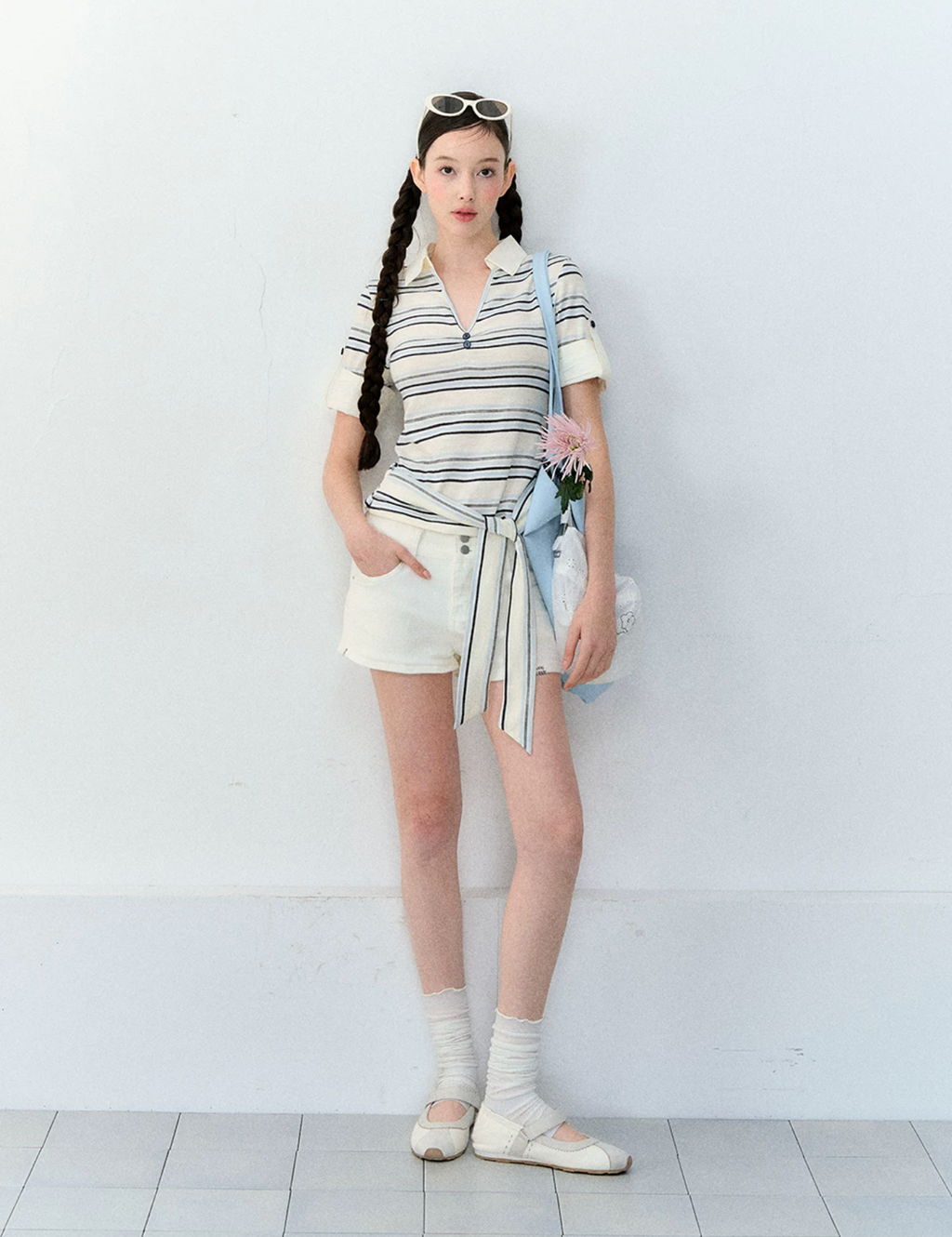 Soote Season Korean-style white denim shorts, loose fit, versatile, stretchy, two buttons, high waistband for women