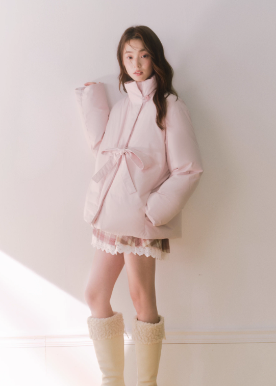 RECIT RECIT women's thick winter short coat with cherry blossom pink bow design, 90% white duck down.