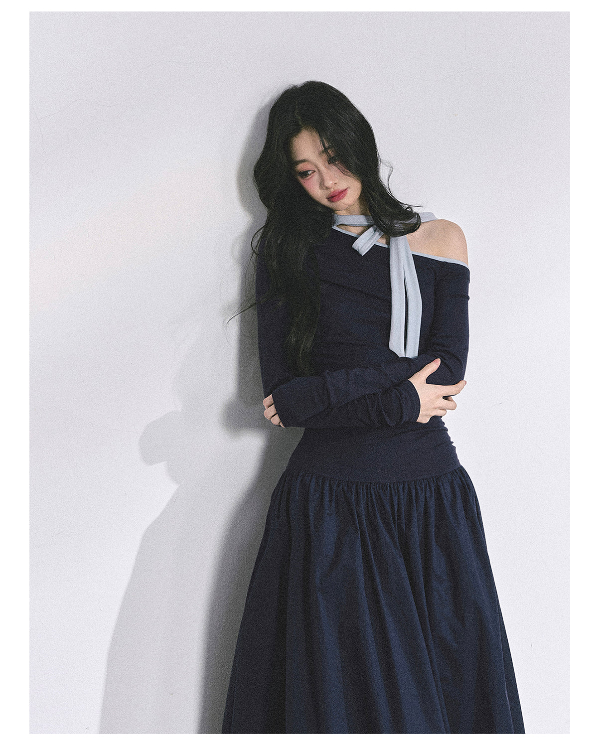 Shaoyeyan Vintage Retro Style Off-the-shoulder Long Sleeve Dress Fits and Cool for Royal Sisters Autumn Slim Waist Long Dress