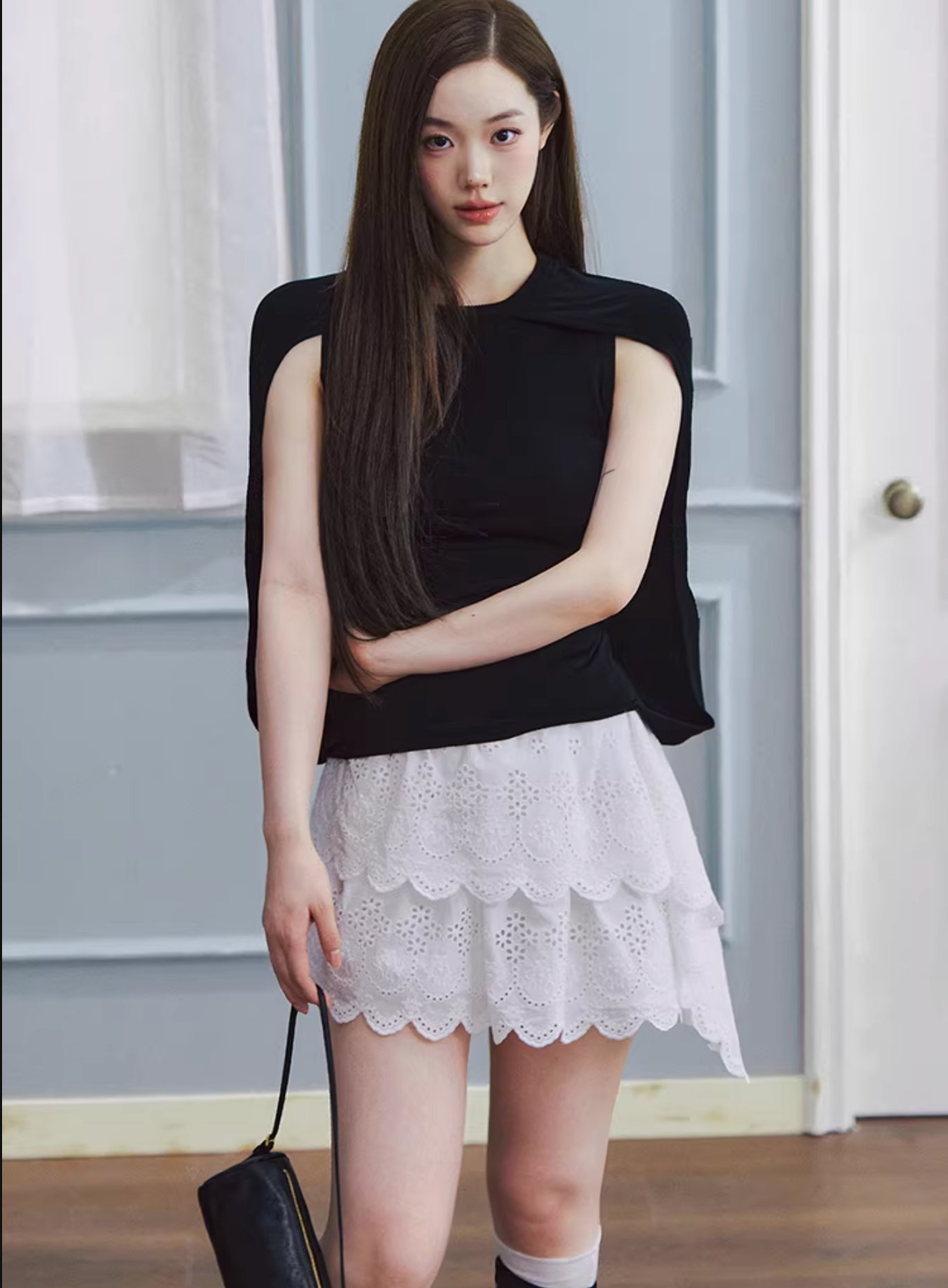 LaluneDuCiel Knitted sleeveless jacket with minimalist design, flexible artistic patterns from Lyocell material