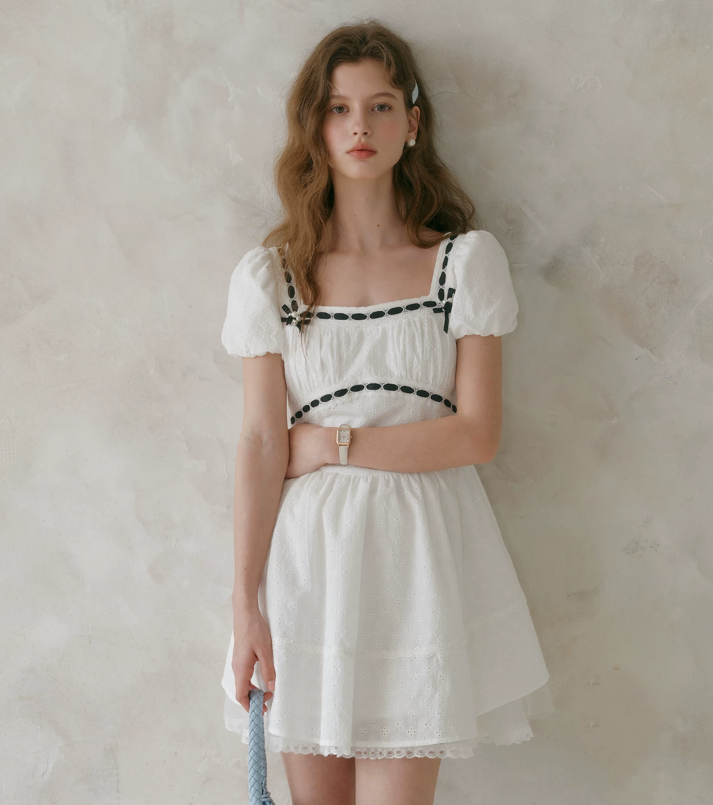 ISISLOVE Women's French bow short puff sleeve dress, white mesh summer dress made of embroidered pure cotton, fitted waist.
