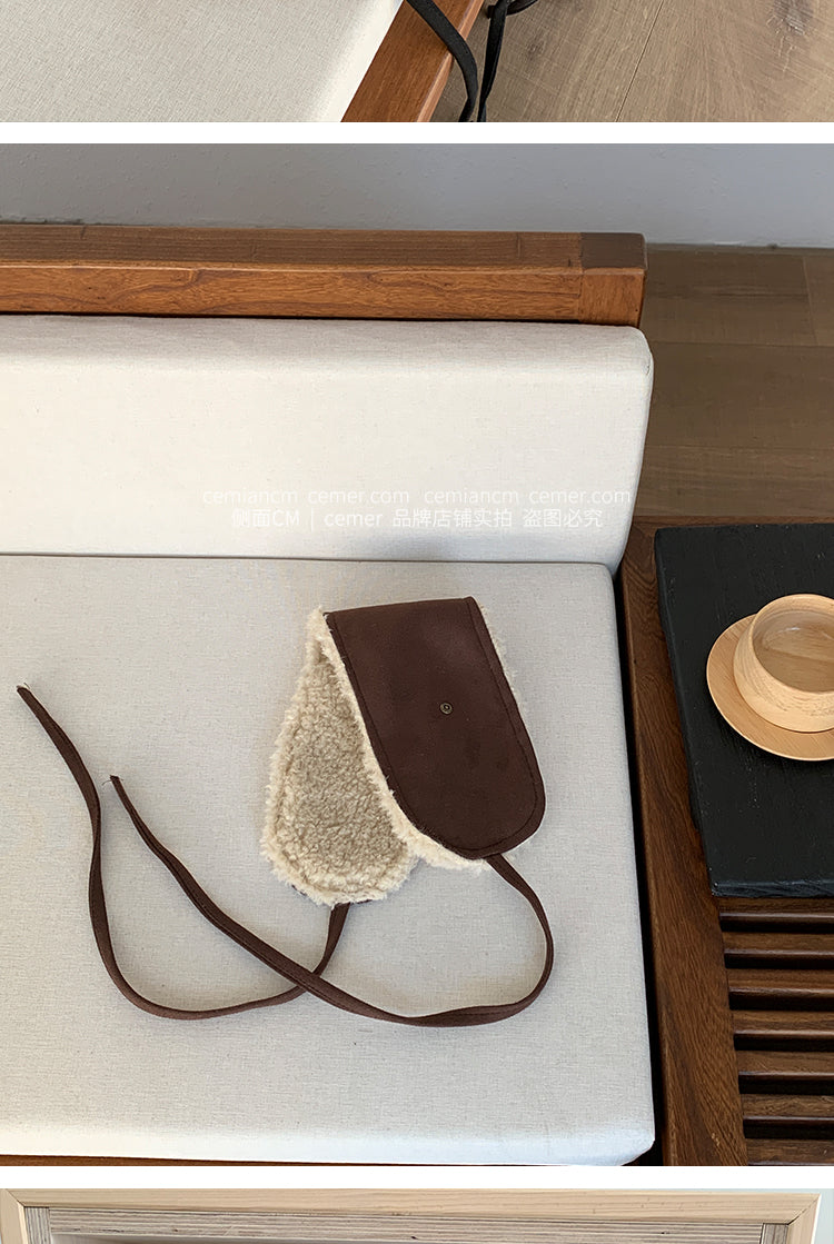 Zhang Yuanying style women's fleece earmuffs, perfect for cycling, warm and comfortable in winter.