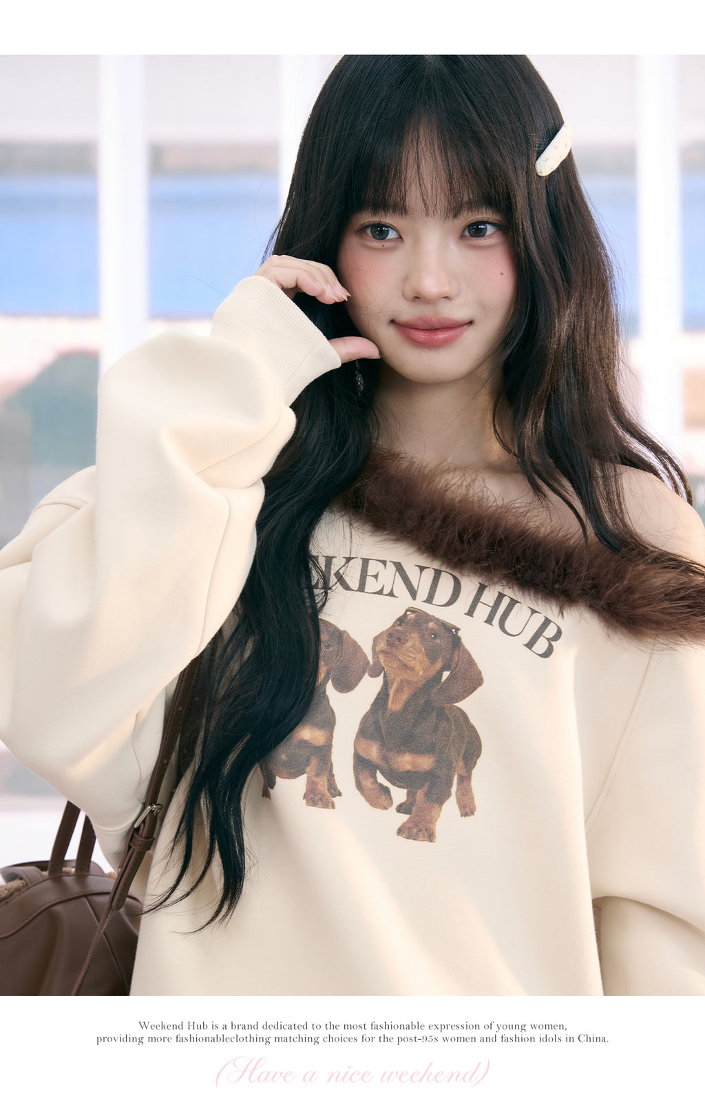 Weekendhub women's sweatshirt with cross-shoulder collar and classic American print