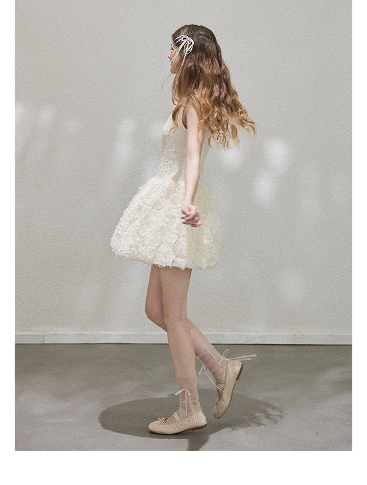 "Cloud Cotton" Callmelater Ballet-style tutu dress with embroidered details and a sophisticated vest-like silhouette.