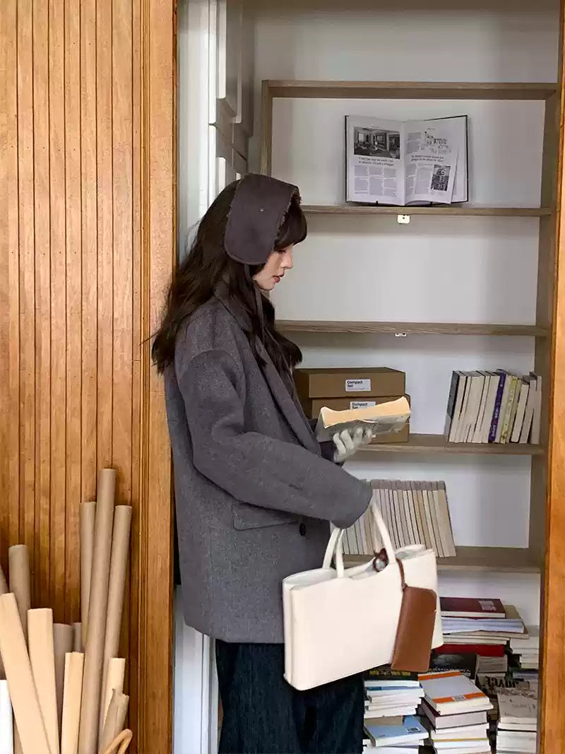 Zhang Yuanying style women's fleece earmuffs, perfect for cycling, warm and comfortable in winter.