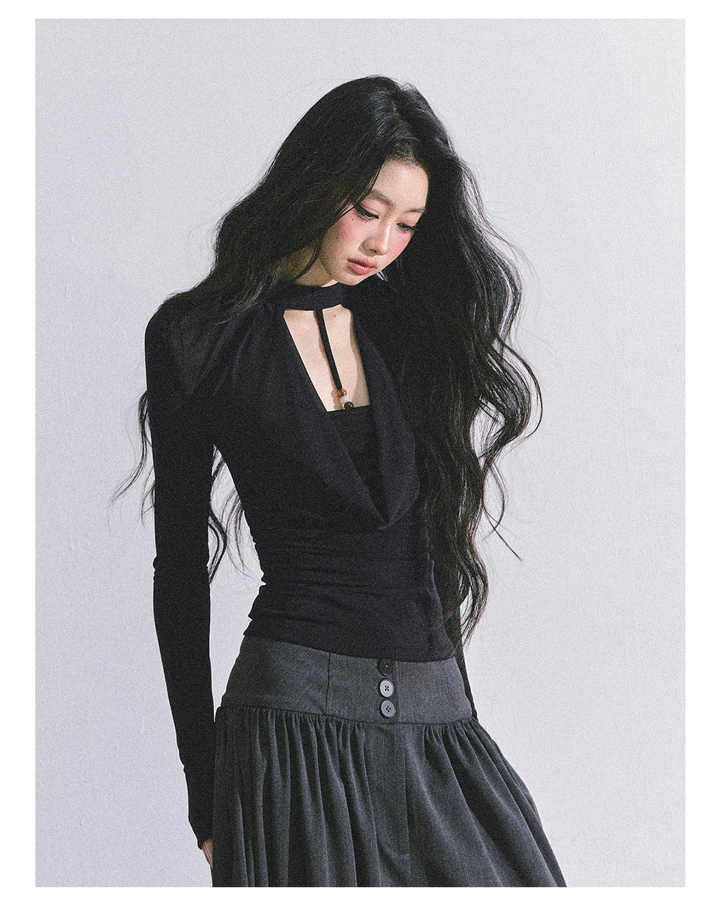 SHAOYEYAN Women's Sexy Fake "Baddie Hot Girl" Two-piece Long Sleeve T-shirt, Autumn Black Top