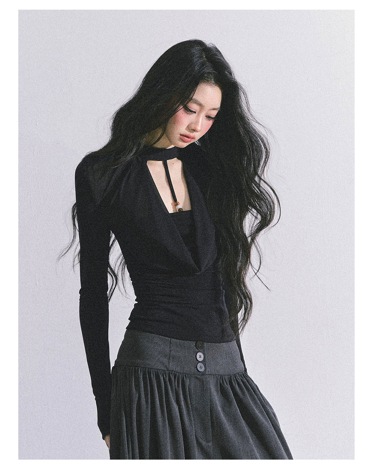 SHAOYEYAN Women's Sexy Fake "Baddie Hot Girl" Two-piece Long Sleeve T-shirt, Autumn Black Top