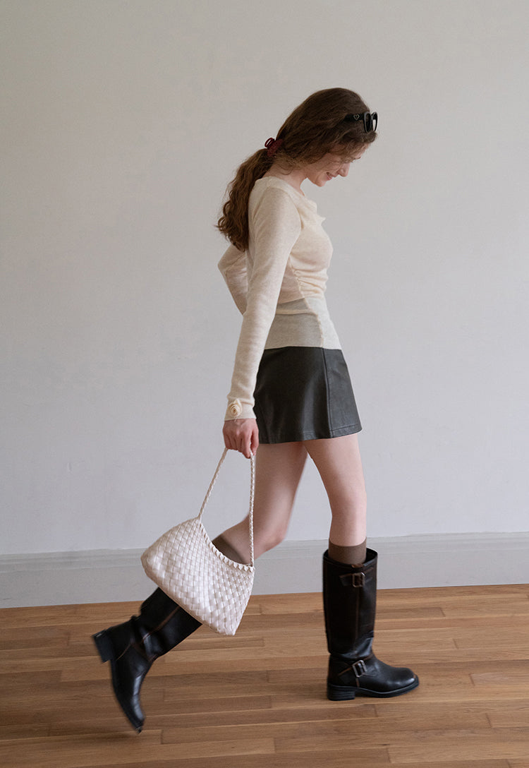 EGGKA Women's Pink French Style Off-the-Shoulder Long Sleeve Sweater, perfect for fall, makes you slim and elegant.