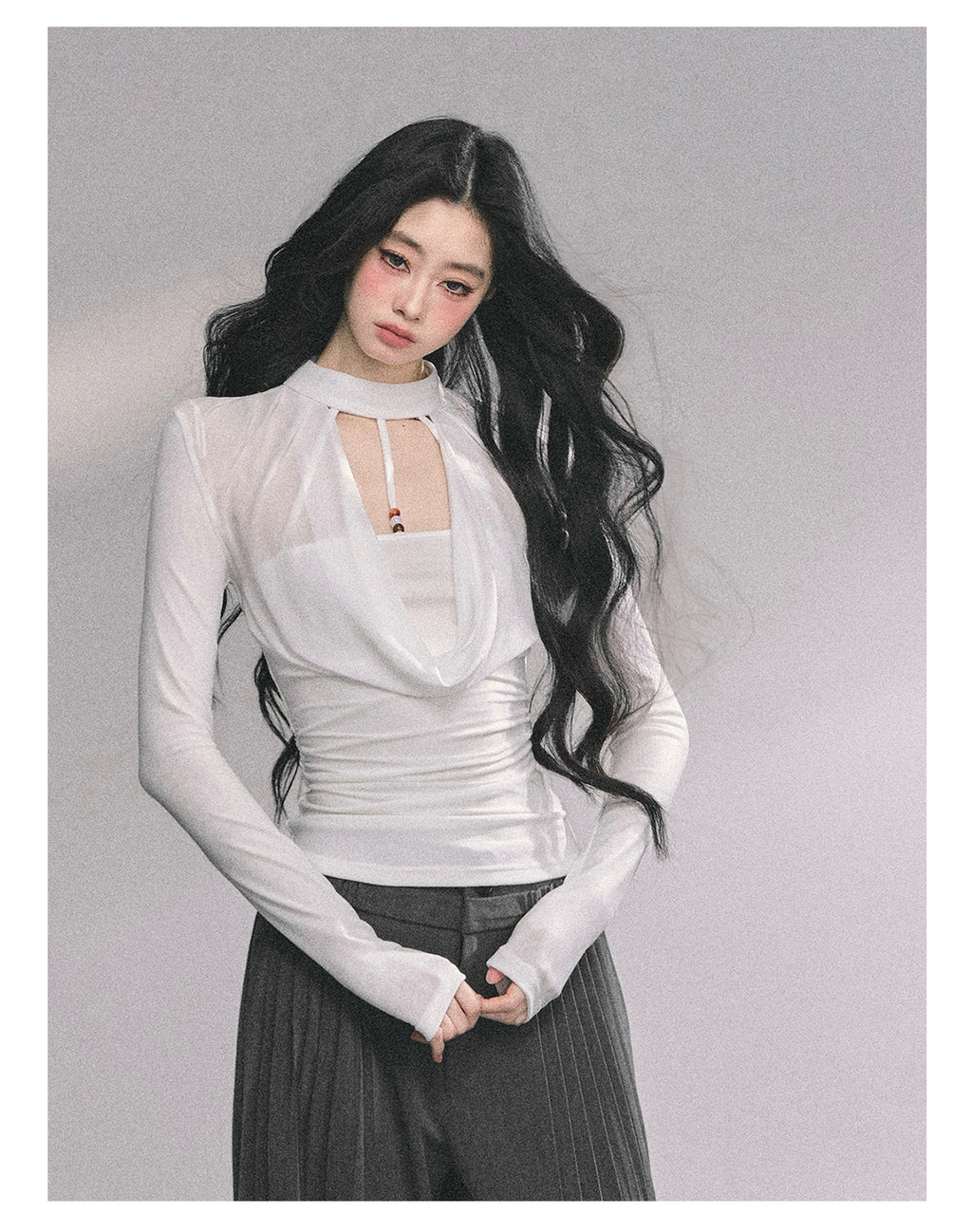 SHAOYEYAN Women's Sexy Fake "Baddie Hot Girl" Two-piece Long Sleeve T-shirt, Autumn Black Top