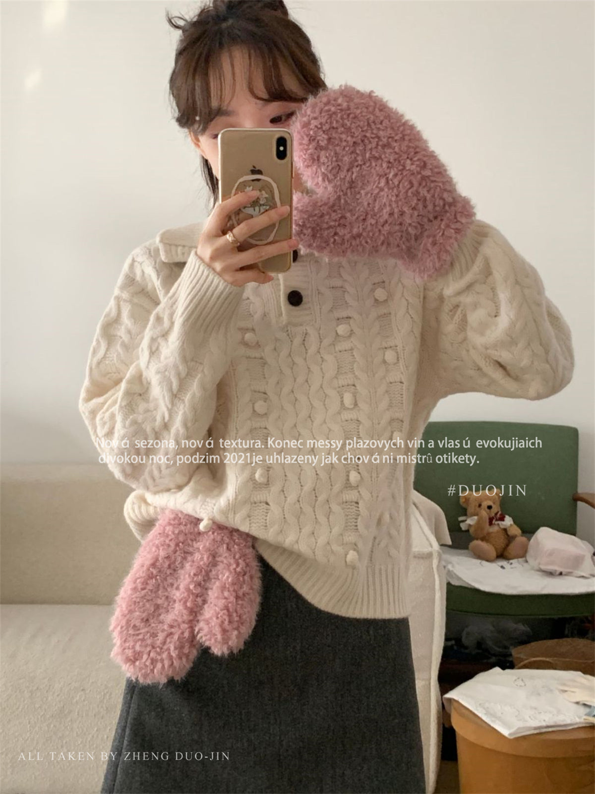 2024 new Korean style full coverage velvet gloves for women, Thick winter gloves with laces, suitable for cycling, skiing, windproof and warm.