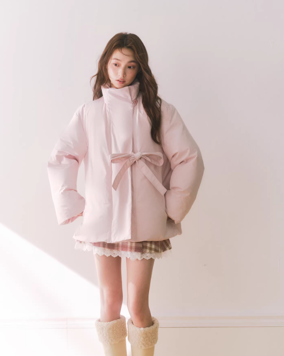 RECIT RECIT women's thick winter short coat with cherry blossom pink bow design, 90% white duck down.