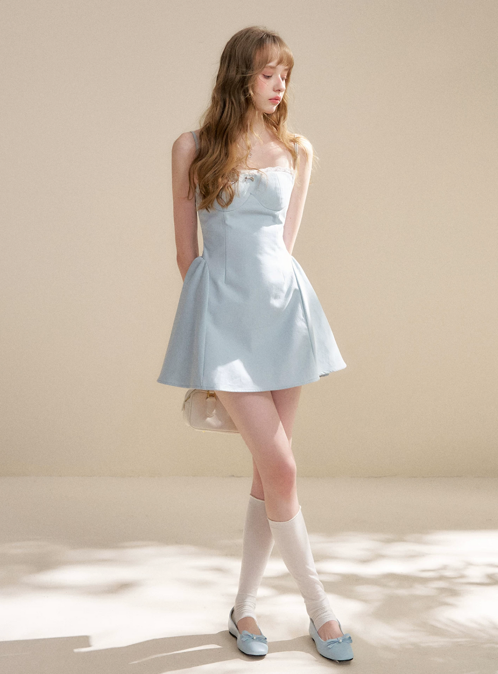 KROCHE Short A-line dress with pleated waist, romantic French lace 26SS