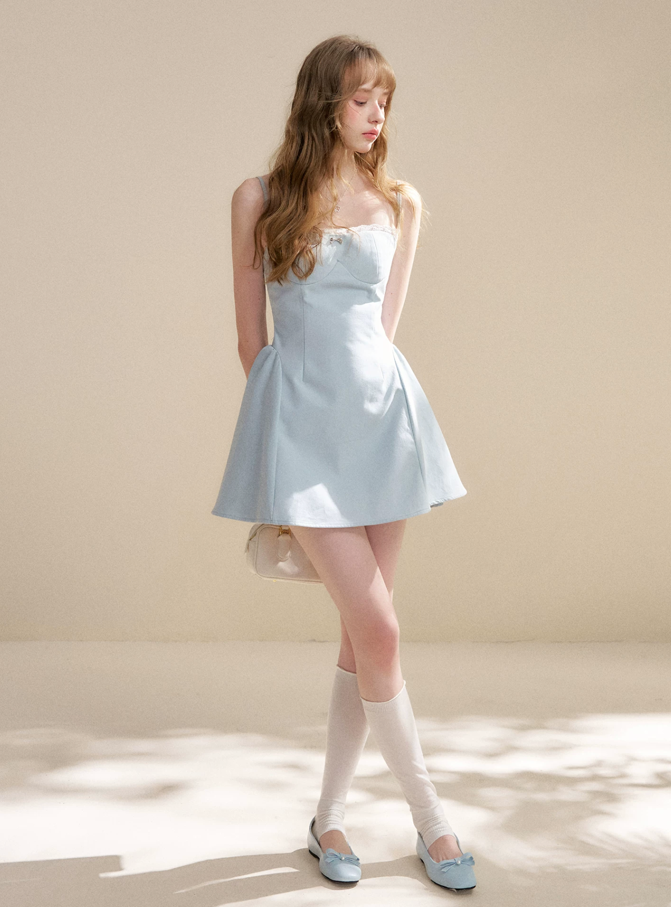 KROCHE Short A-line dress with pleated waist, romantic French lace 26SS
