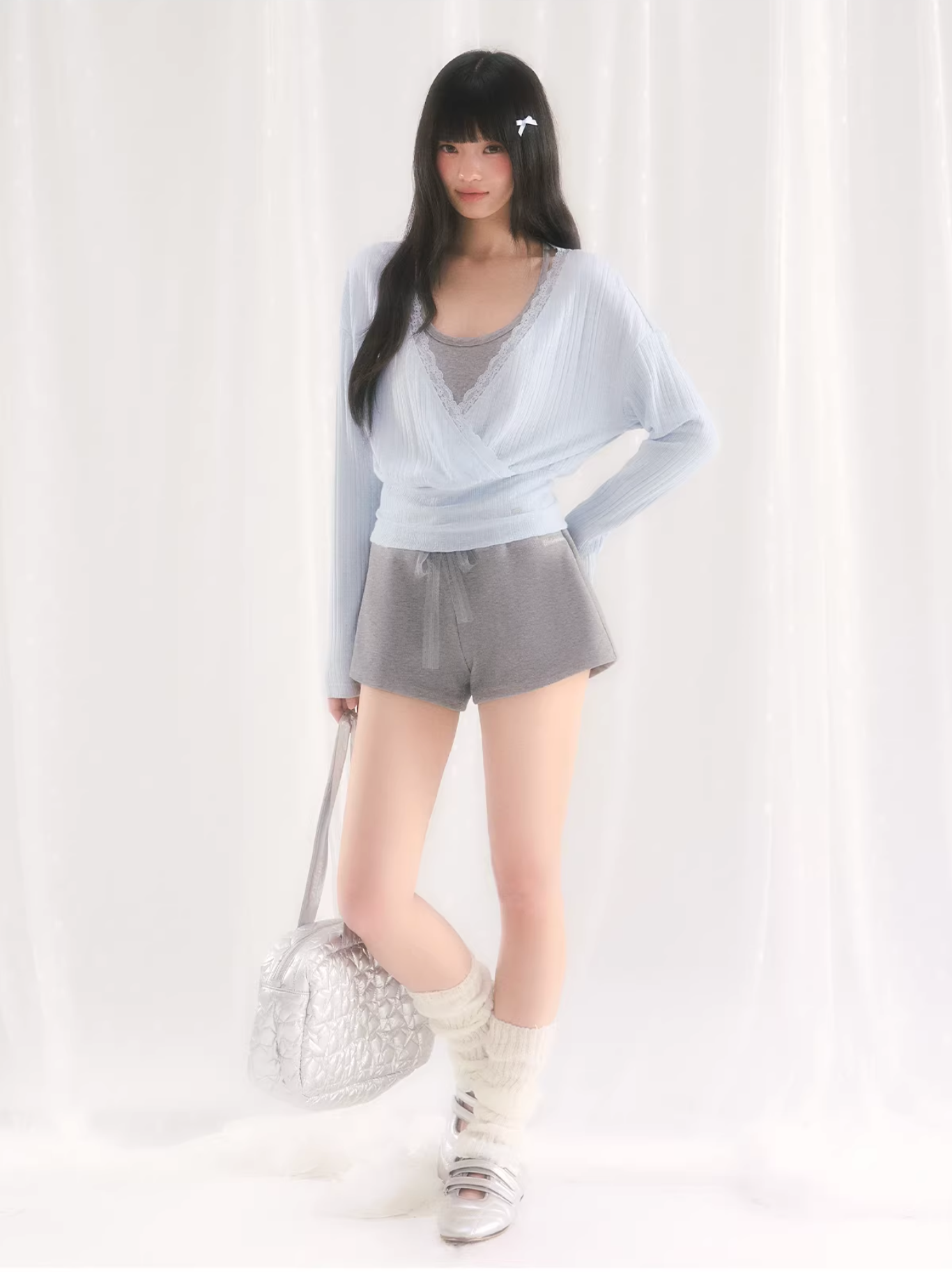 WEEKENDHUB Two-piece set includes a loose spring V-neck tank top and elegant long-sleeve T-shirt with lace trim