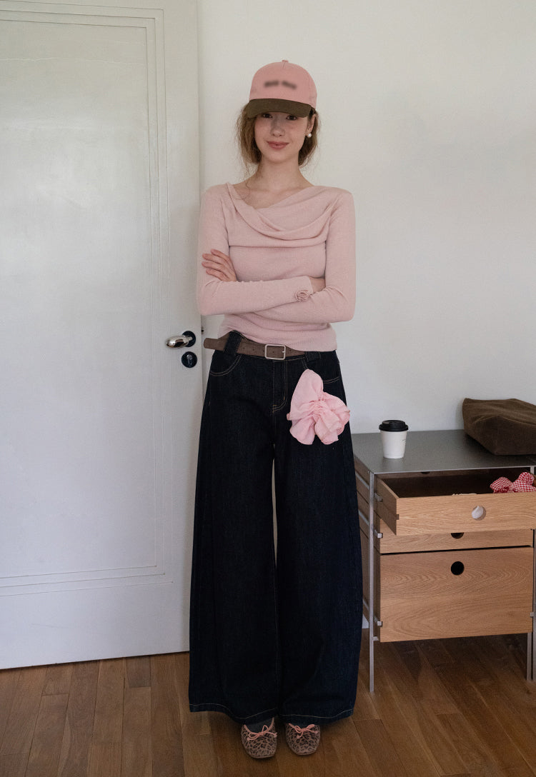 EGGKA Women's Pink French Style Off-the-Shoulder Long Sleeve Sweater, perfect for fall, makes you slim and elegant.