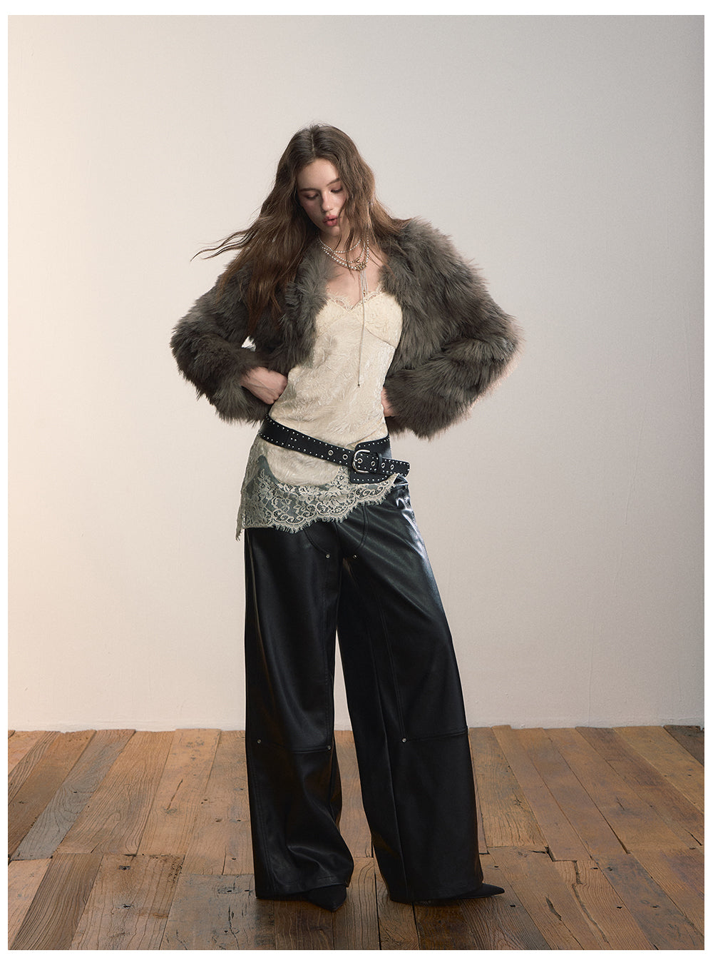 VIAPITTI 環境に優しいショートPUレザージャケット ファー素材 秋冬 ストリートスタイル レディース