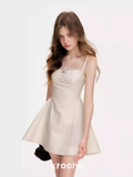 KROCHE Short A-line dress with pleated waist, romantic French lace 26SS