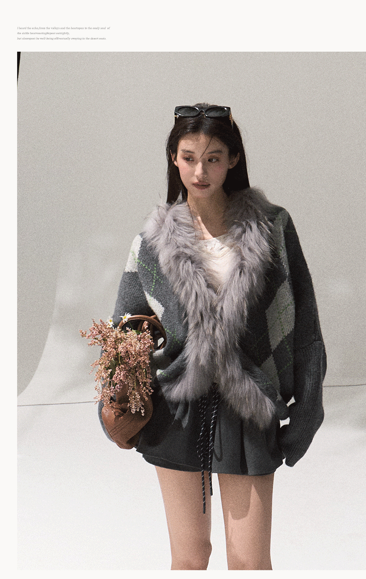 OAKMOO "Tangible Gift" - Women's Loose Cardigan with Raccoon Collar, Thick and Warm Coat.