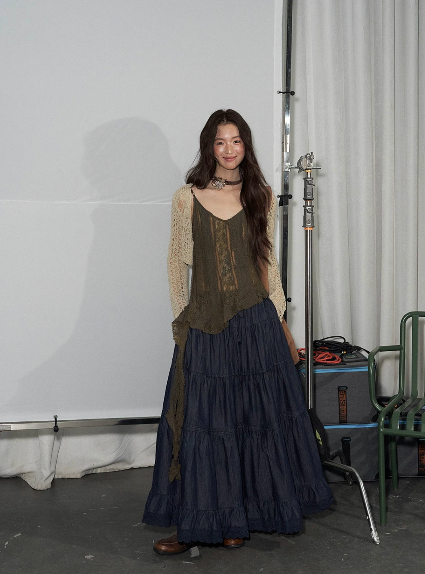 SOOLROK Lace tank top with V-neck, uneven hem, pure and charming, literary style
