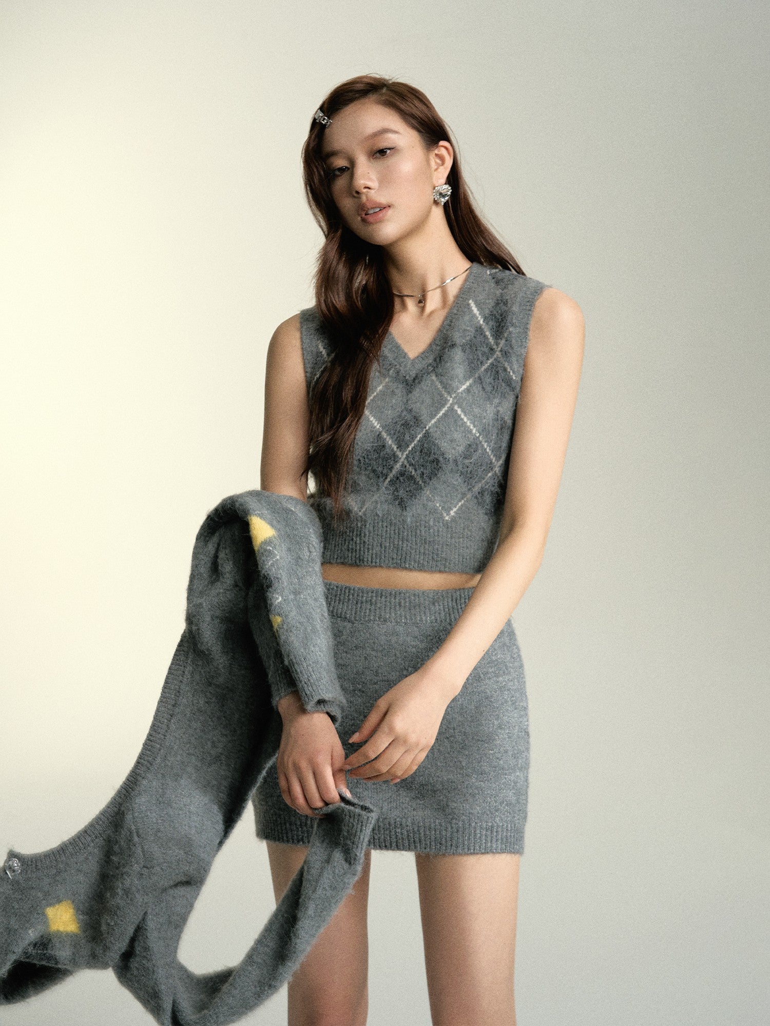 SOMESOWE Diamond Quartz Knitted Sweater