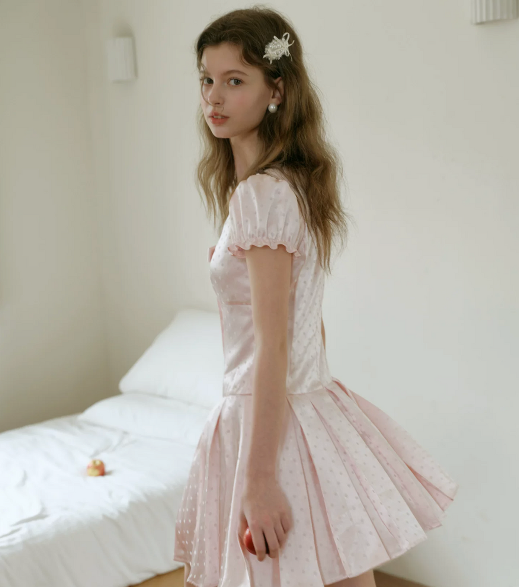 ISISLOVE French dress with V-neck puff sleeves, pink satin polka dot pleated skirt, summer style for women.