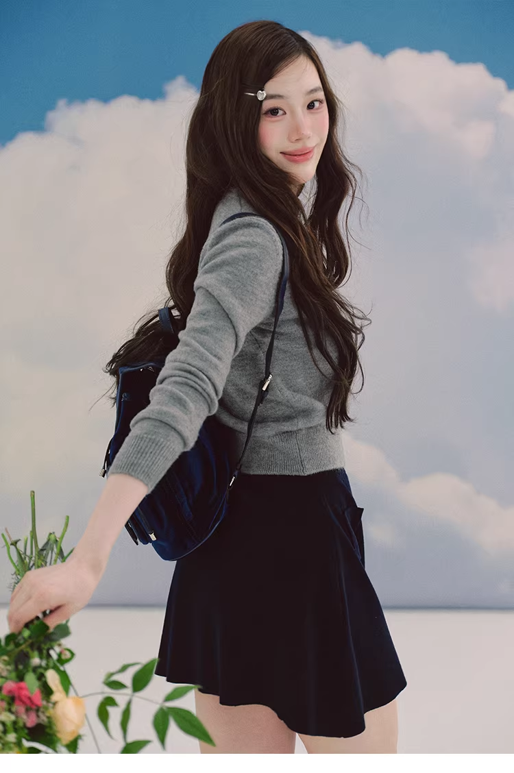 LaluneDuCiel Relaxed resort style: Irregular knitted midi skirt, elastic, elegant and dynamic for women.