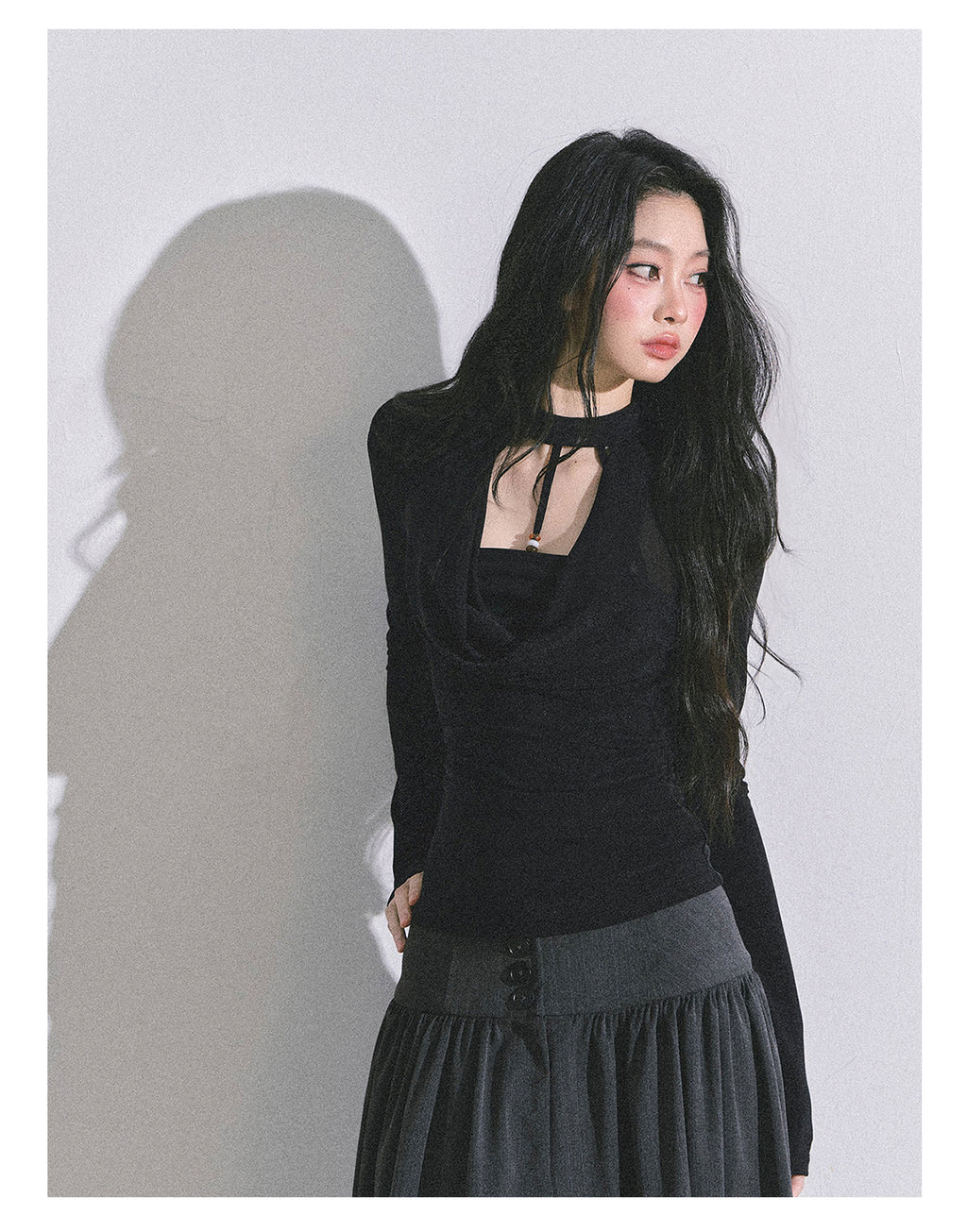 SHAOYEYAN Women's Sexy Fake "Baddie Hot Girl" Two-piece Long Sleeve T-shirt, Autumn Black Top