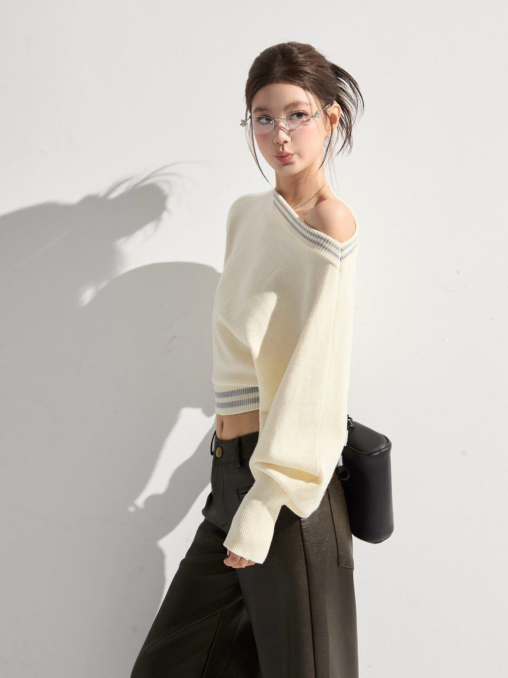 Therous new autumn women's soft and short off-the-shoulder casual multi-purpose striped sweater