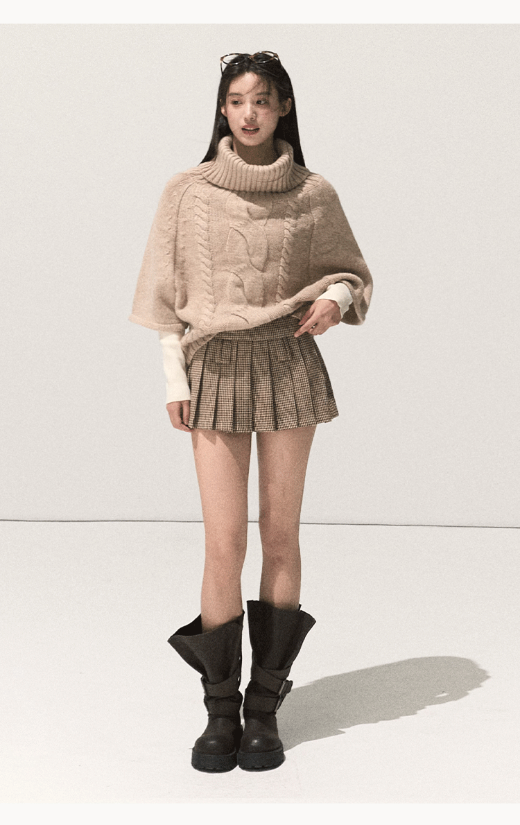 Oakmoo "Full Moon Changes" Thick Rope Knit Sweater