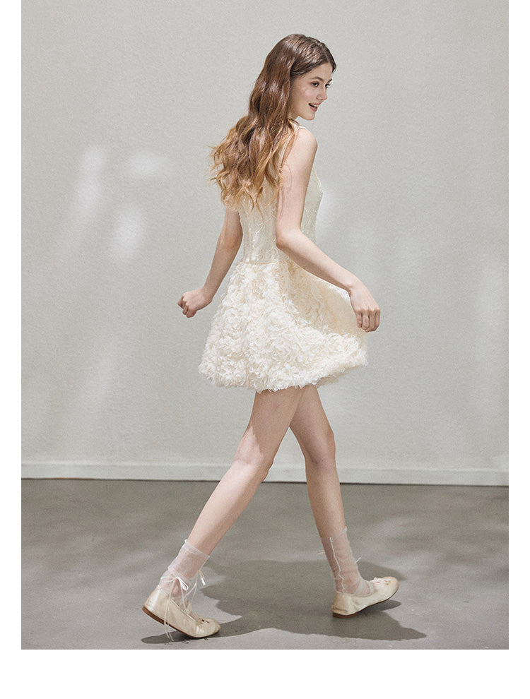 "Cloud Cotton" Callmelater Ballet-style tutu dress with embroidered details and a sophisticated vest-like silhouette.