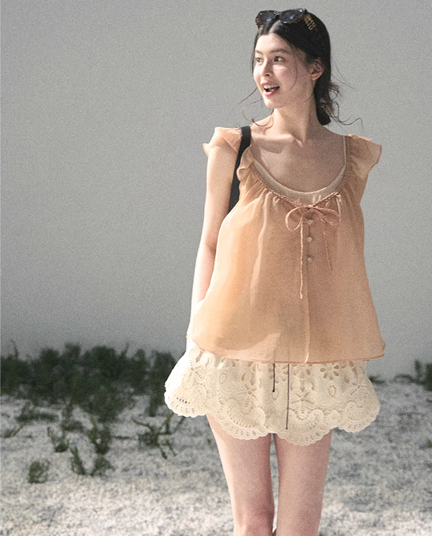 SHAOYEYAN Women's "Your Whisper" French two-piece set, including short-sleeved t-shirt and sleeveless summer babydoll top