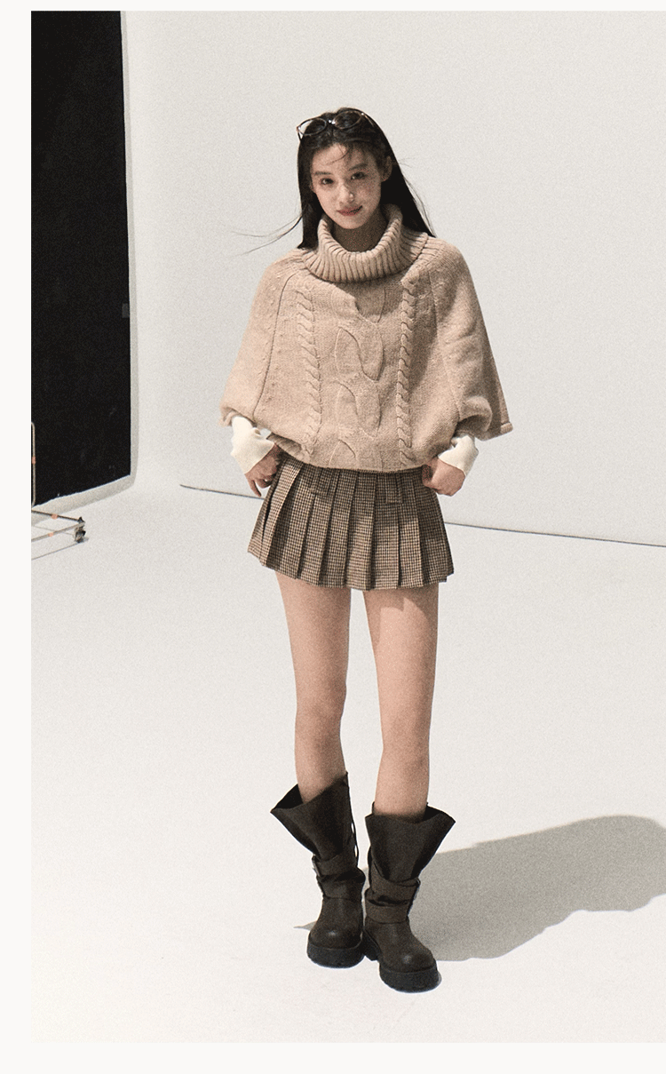 Oakmoo "Full Moon Changes" Thick Rope Knit Sweater
