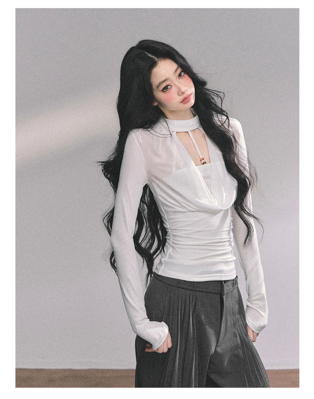 SHAOYEYAN Women's Sexy Fake "Baddie Hot Girl" Two-piece Long Sleeve T-shirt, Autumn Black Top