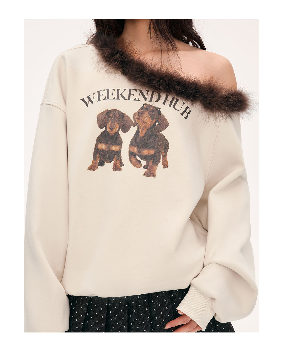 Weekendhub women's sweatshirt with cross-shoulder collar and classic American print