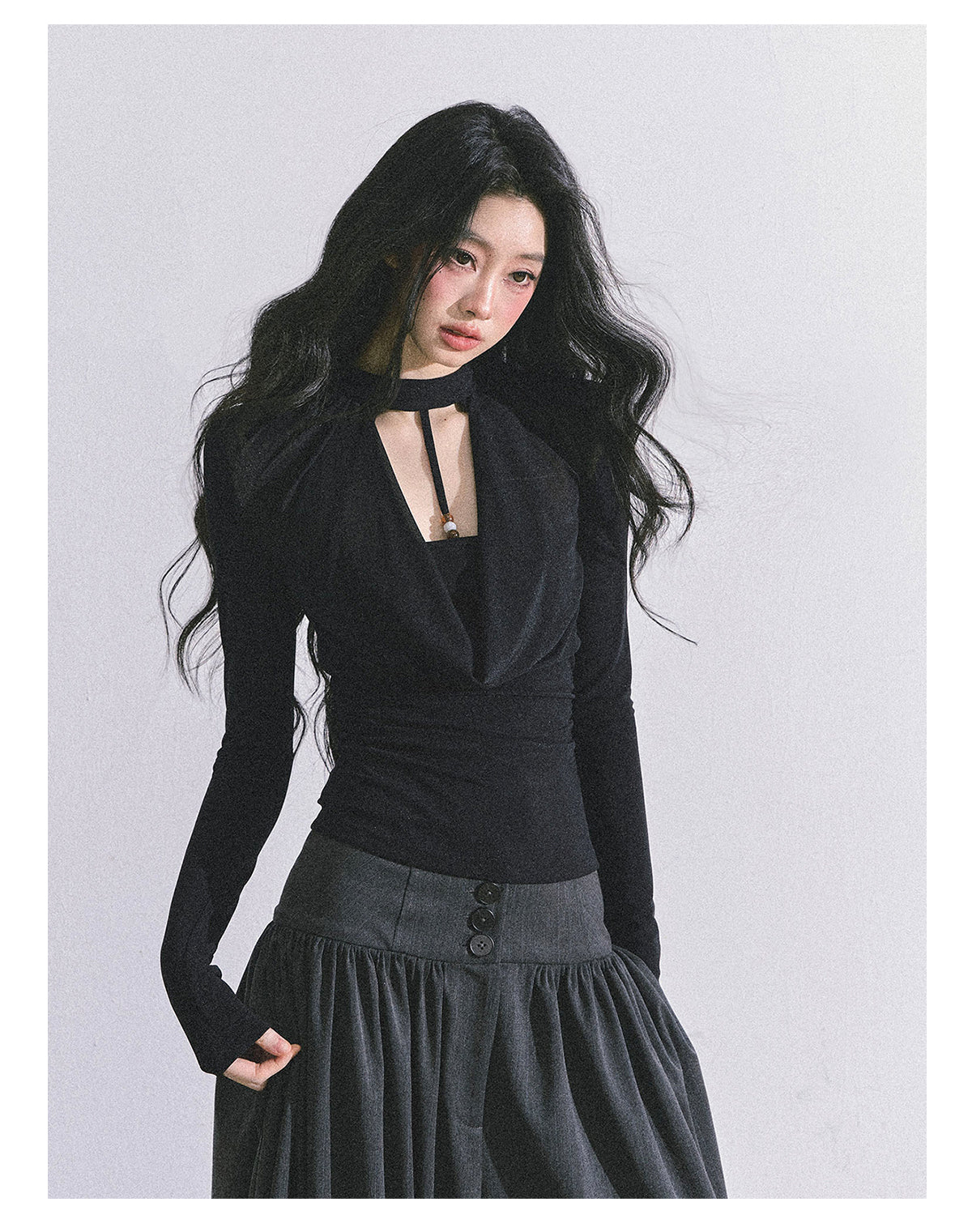 SHAOYEYAN Women's Sexy Fake "Baddie Hot Girl" Two-piece Long Sleeve T-shirt, Autumn Black Top