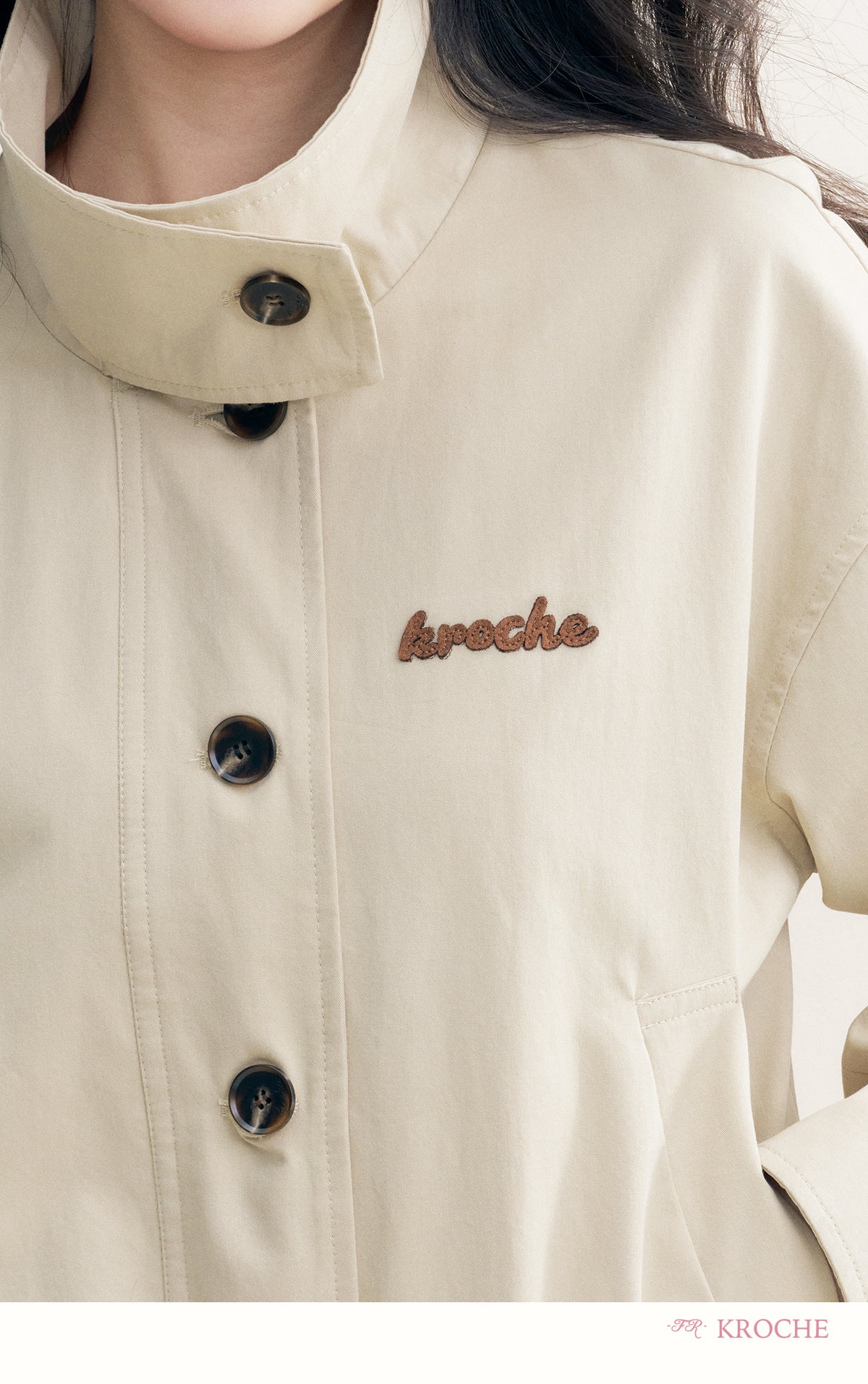 KROCHE 25aw Geek Chic cotton trench coat with stand collar and appliqué embroidery