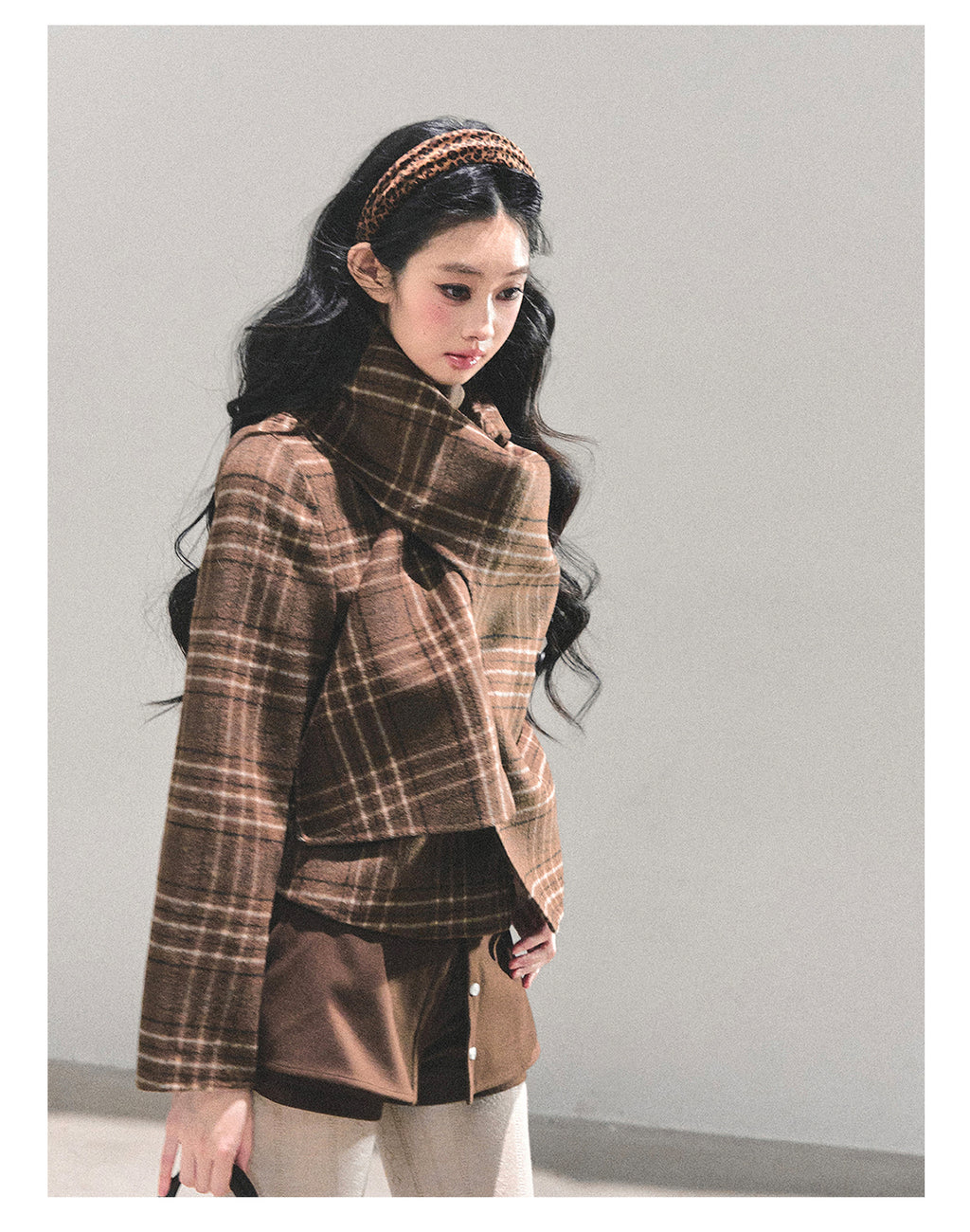 SHAOYEYAN Aomalm Women's "Twilight Forest" High-end Wool Coat, giving off a refined, luxurious feel, perfect for a wealthy heiress. Double-sided wool coat.