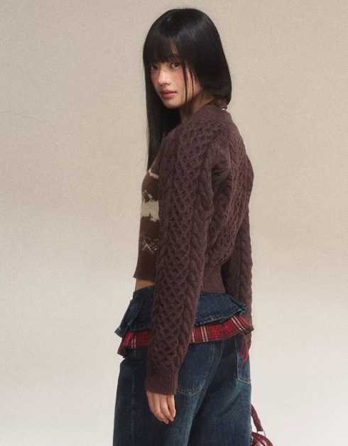 WEEKENDHUB Fair Isle jacquard knitted two-piece shirt for women, halter neck style, high-end brand.