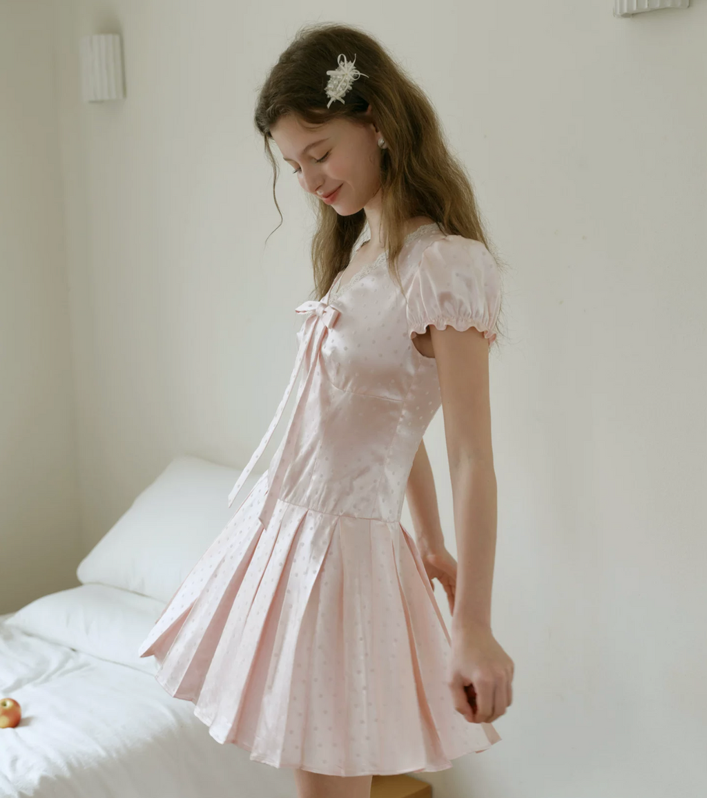 ISISLOVE French dress with V-neck puff sleeves, pink satin polka dot pleated skirt, summer style for women.