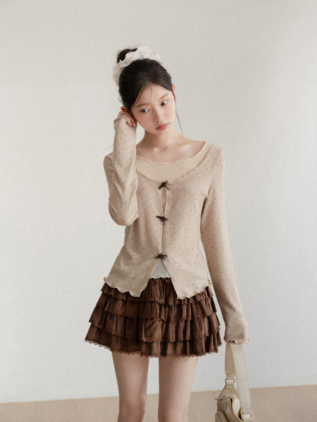 CANTONSTORY New winter style sweet apricot high-waisted midi dress for women, tight-fitting A-line dress, short skirt