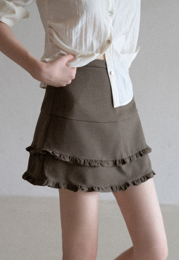 French style two-layer ruffled A-line dress for early autumn, high waist, body-hugging, anti-revealing EGGKA