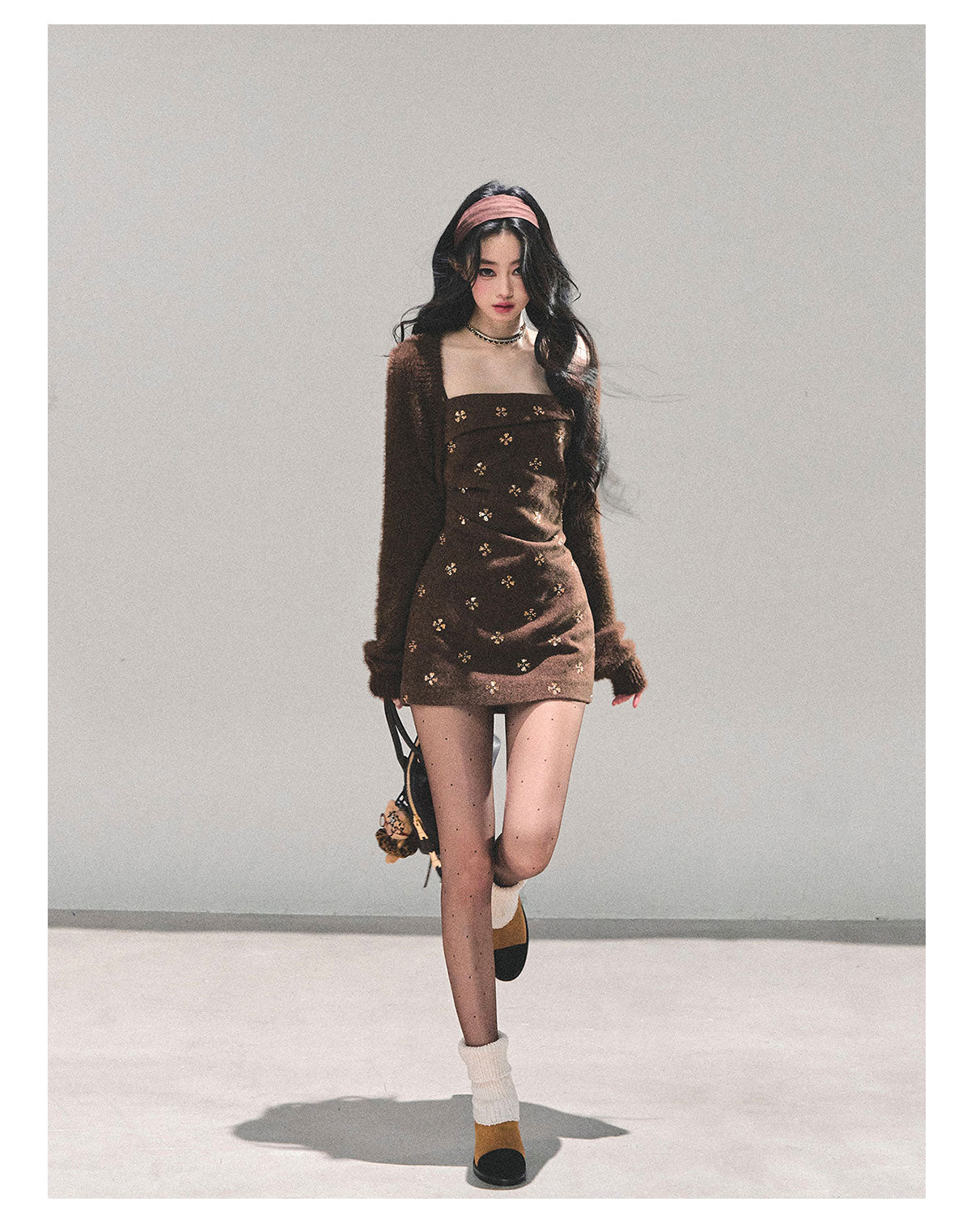 SHAOYEYAN Aomalm Women's "Begonia Blossoms Never Sleep" French Style Woolen Dress, Winter Short Skirt and Shawl.